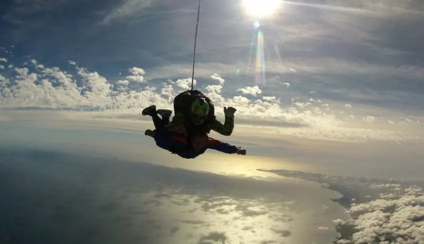 Paracadute lancio in tandem